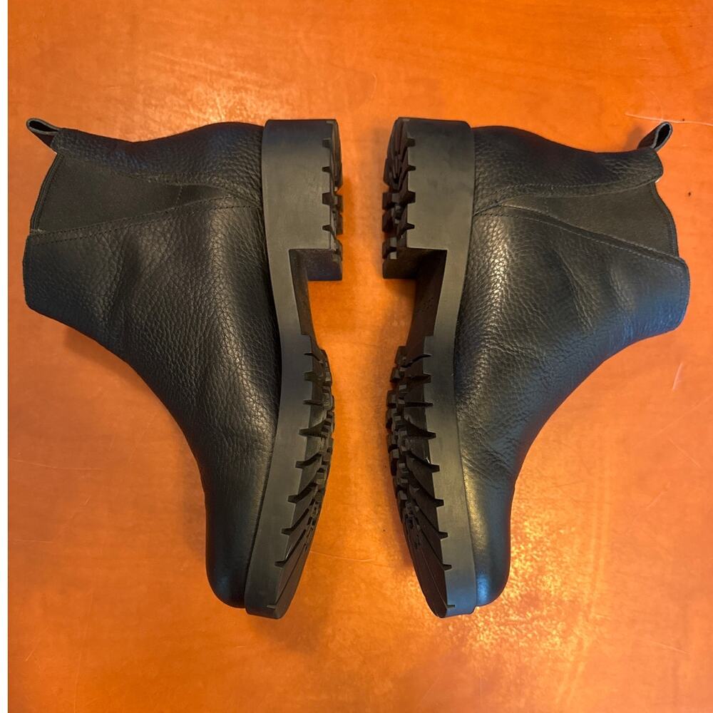 Cole Haan Women's Leather Waterproof Booties Chelsea Boots Size 7 Medium - Picture 4 of 8